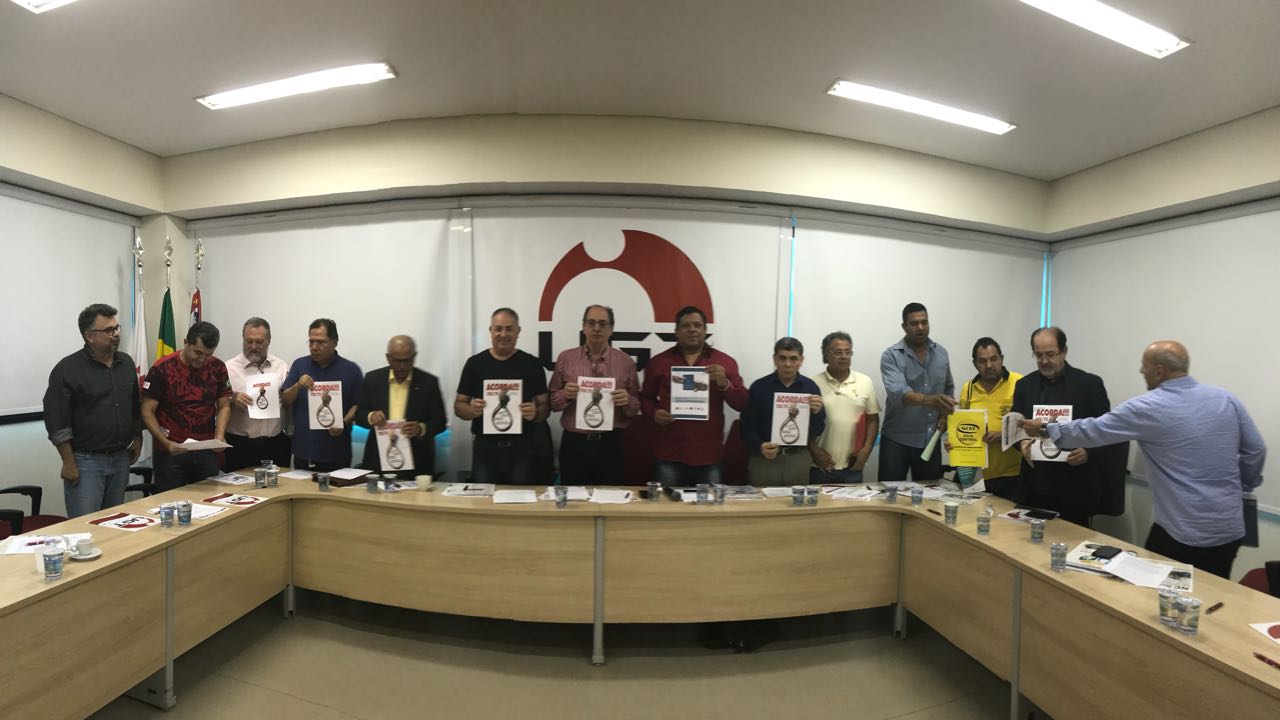 Fórum das Centrais constrói agenda de luta contra retrocesso e convoca ato nacional no dia 10/11